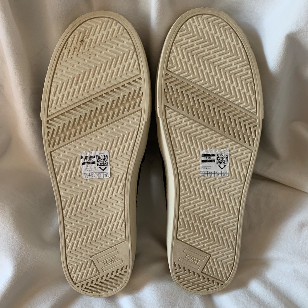 Toms Black Suede Tassel Backless Mules with Tan Sole - Picture 6 of 10